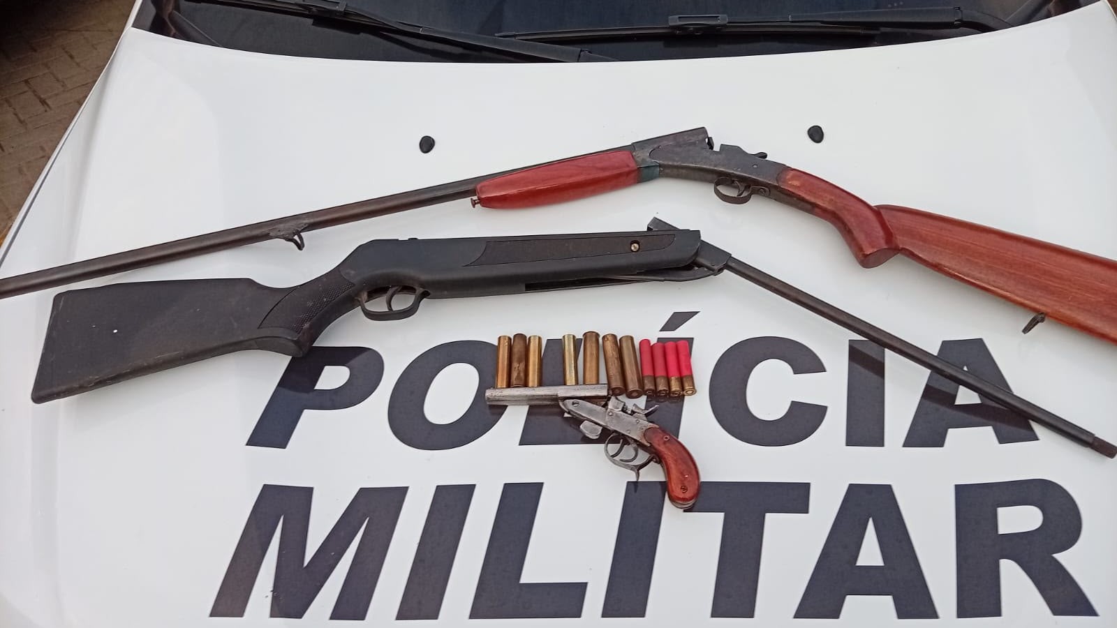 Homem é preso por ameaçar mulher de morte e manter armas ilegais em Bady Bassitt